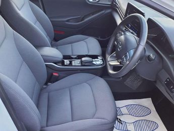 HYUNDAI IONIQ PREMIUM 5d 135 BHP 6 MONTHS WARRANTY ALL ELECTRIC