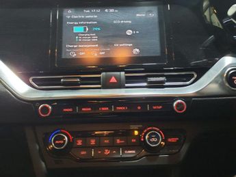 KIA NIRO 64kWh 2 SUV 5dr Electric Auto (201 bhp) 6 MONTHS WARRANTY