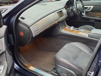 JAGUAR XF 2.2d R-Sport Saloon 4dr Diesel Auto Euro 6 (s/s) (200 ps) 6 MONT