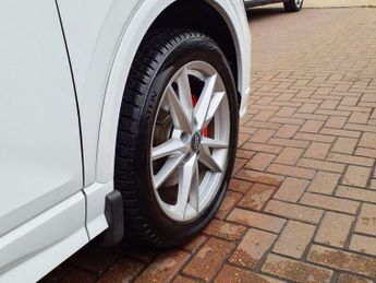 AUDI Q2 2.0 TFSI 40 S line SUV 5dr Petrol S Tronic quattro Euro 6 (s/s) 