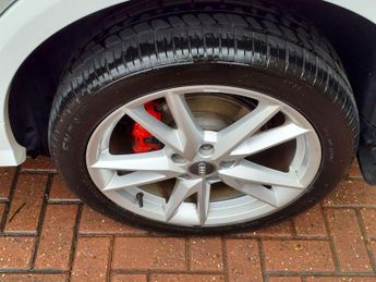 AUDI Q2 2.0 TFSI 40 S line SUV 5dr Petrol S Tronic quattro Euro 6 (s/s) 
