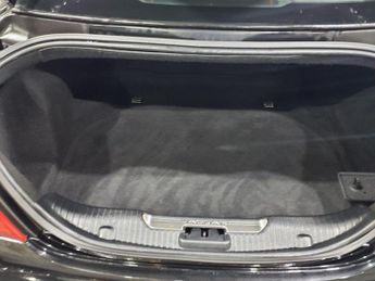 JAGUAR XJ 3.0d V6 Portfolio Saloon 4dr Diesel Auto Euro 6 (s/s) (300 ps) 6