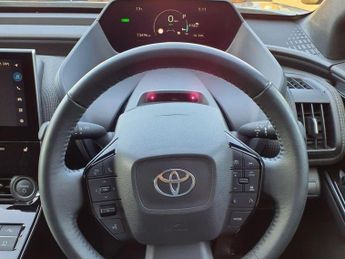 TOYOTA BZ4X 71.4 kWh Motion SUV 5dr Electric Auto (11kW OBC) (204 ps) 6 MONT