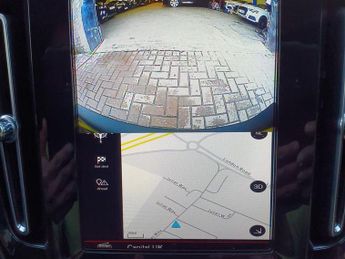 VOLVO XC40 2.0 B4 R-DESIGN PRO AWD MHEV 5d 195 BHP MUST BE SEEN TOP SPEC 4X