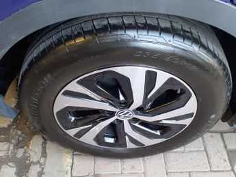 VOLKSWAGEN ID.4 Pure Performance 52kWh Life Edition SUV 5dr Electric Auto (170 p