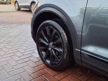 VOLKSWAGEN T-ROC 1.5 TSI EVO Black Edition SUV 5dr Petrol DSG Euro 6 (s/s) (150 p