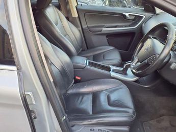 VOLVO XC60 2.0 D4 SE LUX NAV 5d 188 BHP AUTOMATIC ULEZ FREE EURO 6