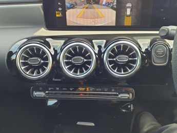 MERCEDES-BENZ CLA 1.3 CLA 250 E AMG LINE PREMIUM 5d 259 BHP PREMIUM AMBIENT LIGHTS