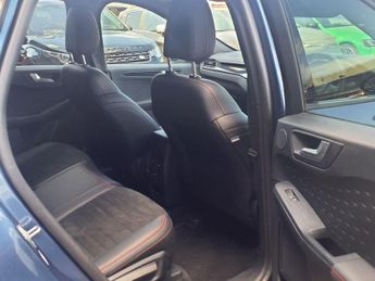 FORD KUGA 2.5 EcoBoost Duratec 14.4kWh ST-Line First Edition SUV 5dr Petro