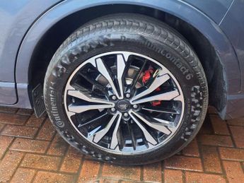 FORD KUGA 2.5 EcoBoost Duratec 14.4kWh ST-Line First Edition SUV 5dr Petro