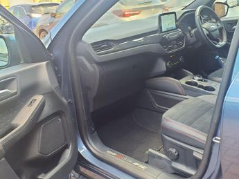 FORD KUGA 2.5 EcoBoost Duratec 14.4kWh ST-Line First Edition SUV 5dr Petro