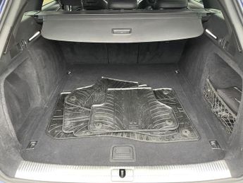 Audi A4 Avant 2.0 TFSI 35 Black Edition S Tronic Euro 6 (s/s) 5dr