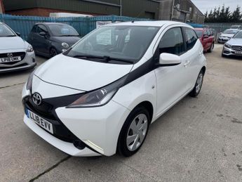 Toyota AYGO 1.0 VVT-i x-play x-shift Euro 6 5dr