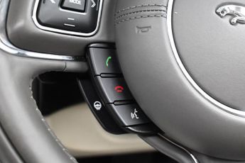 Jaguar XJ 3.0d V6 Portfolio Auto Euro 6 (s/s) 4dr