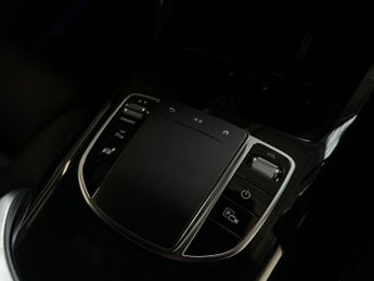 Mercedes-Benz EQC EQC 400 80kWh AMG Line Auto 4MATIC 5dr