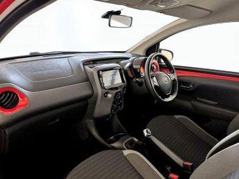 Toyota AYGO 1.0 VVT-i x-play Euro 6 5dr
