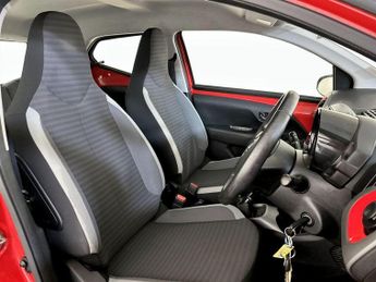 Toyota AYGO 1.0 VVT-i x-play Euro 6 5dr