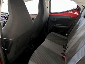 Toyota AYGO 1.0 VVT-i x-play Euro 6 5dr