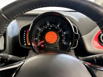 Toyota AYGO 1.0 VVT-i x-play Euro 6 5dr