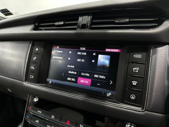 Jaguar XF 2.0d R-Sport Auto Euro 6 (s/s) 4dr