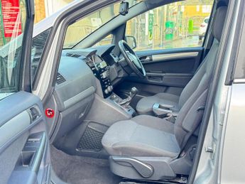 Vauxhall Zafira 1.7 CDTi ecoFLEX Design Euro 5 5dr (SNav)