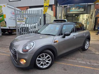 MINI Hatch 1.5 Cooper Auto Euro 6 (s/s) 5dr