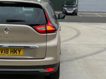Renault Grand Scenic 1.5 dCi Signature Nav EDC Euro 6 (s/s) 5dr
