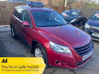 Volkswagen Tiguan 2.0 TDI SE SUV 5dr Diesel Manual 4WD Euro 4 (140 ps)