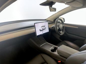 Tesla Model Y Auto RWD 5dr