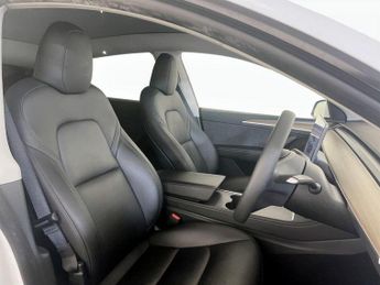 Tesla Model Y Auto RWD 5dr