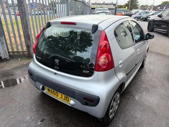 Peugeot 107 1.0 12V Urban Euro 5 5dr