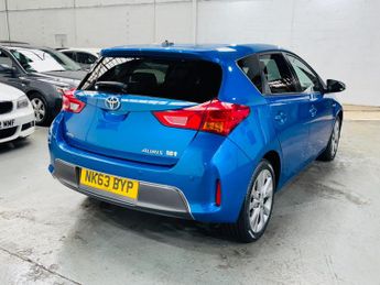Toyota Auris 1.8 VVT-h Excel CVT Euro 5 (s/s) 5dr