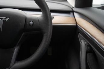 Tesla Model 3 (Dual Motor) Long Range Auto 4WDE 4dr