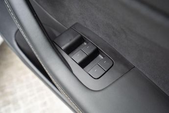 Tesla Model 3 (Dual Motor) Long Range Auto 4WDE 4dr