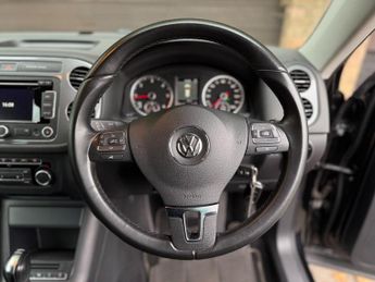 Volkswagen Tiguan 2.0 TDI BlueMotion Tech Match DSG 4WD Euro 5 (s/s) 5dr