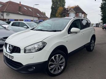 Nissan Qashqai 1.6 dCi Tekna 2WD Euro 5 5dr (AVM)