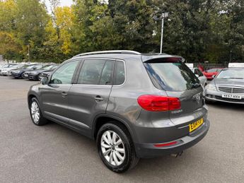Volkswagen Tiguan 2.0 TDI BlueMotion Tech Match DSG 4WD Euro 5 (s/s) 5dr