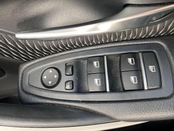 BMW 3 Series 2.0 320d SE Touring Auto Euro 5 (s/s) 5dr