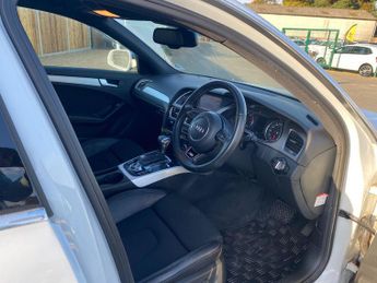 Audi A4 Avant 2.0 TFSI S line Estate 5dr Petrol Multitronic Euro 5 (s/s) (211 