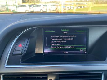 Audi A4 Avant 2.0 TFSI S line Estate 5dr Petrol Multitronic Euro 5 (s/s) (211 