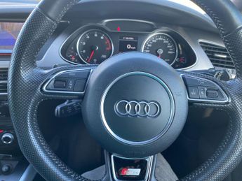 Audi A4 Avant 2.0 TFSI S line Estate 5dr Petrol Multitronic Euro 5 (s/s) (211 