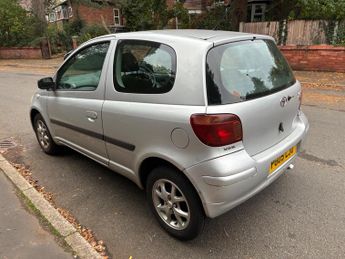 Toyota Yaris 1.3 VVT-i Colour Collection 3dr