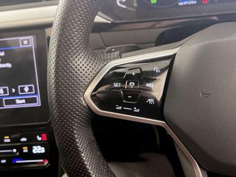 Volkswagen Arteon 2.0 TDI R-Line Shooting Brake DSG 4Motion Euro 6 (s/s) 5dr