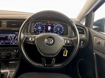 Volkswagen Golf 1.5 TSI EVO BlueMotion Tech SE Nav DSG Euro 6 (s/s) 5dr