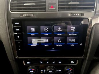 Volkswagen Golf 1.5 TSI EVO BlueMotion Tech SE Nav DSG Euro 6 (s/s) 5dr