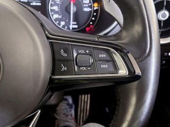 Alfa Romeo Stelvio 2.2 TD Lusso Ti Auto Q4 AWD Euro 6 (s/s) 5dr