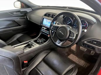 Jaguar XE 2.0d R-Sport Auto Euro 6 (s/s) 4dr