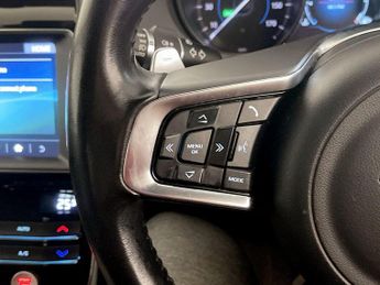 Jaguar XE 2.0d R-Sport Auto Euro 6 (s/s) 4dr