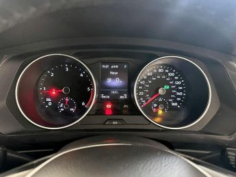 Volkswagen Tiguan 2.0 TDI SE Navigation DSG 4Motion Euro 6 (s/s) 5dr
