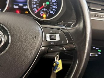 Volkswagen Tiguan 2.0 TDI SE Navigation DSG 4Motion Euro 6 (s/s) 5dr